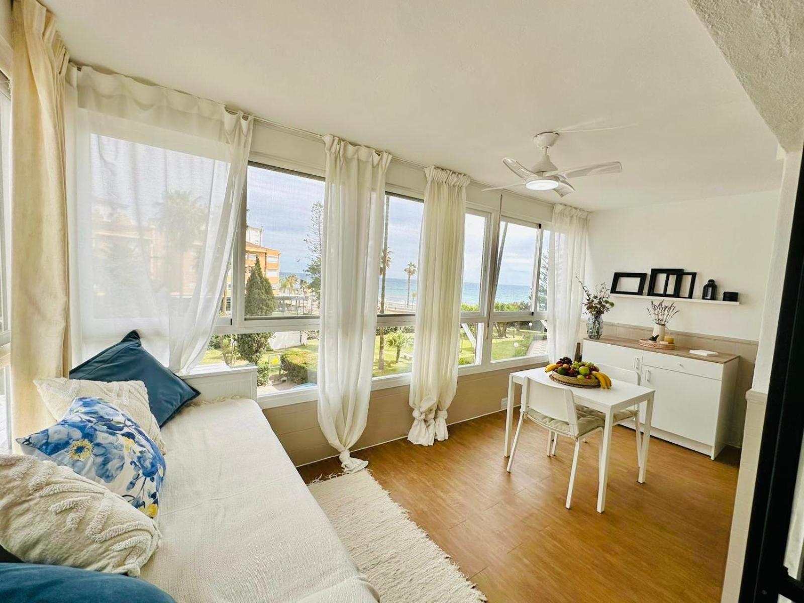 Estudio Pepa Luna Algarrobo Beach Μάλαγα Εξωτερικό φωτογραφία